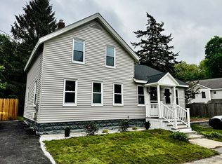 11 Pine St, Maynard, MA 01754