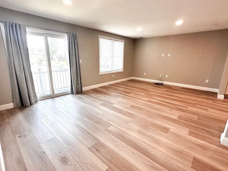 109 Church St #14 — Photo 10