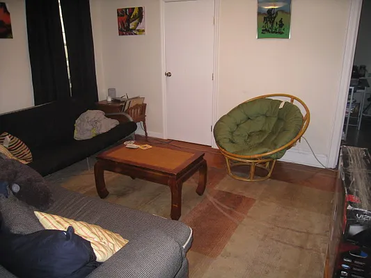 Rented by Alexiou Realty | media 3