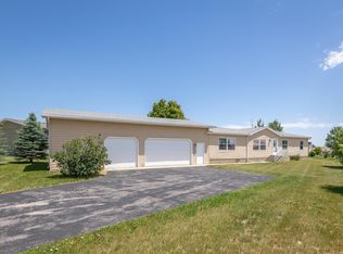 23060 Palamino Ln, Rapid City, SD 57703