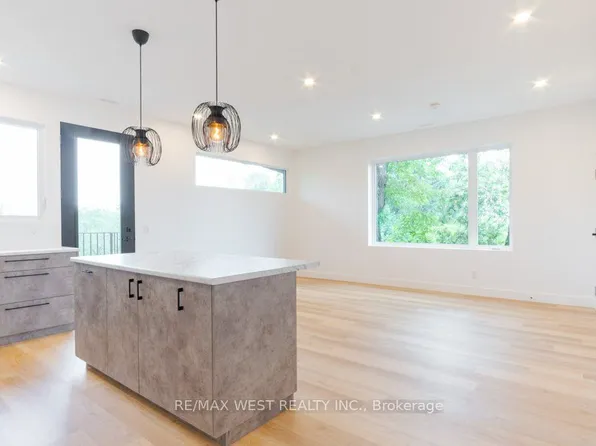 63 Lonborough Ave, Toronto, ON M6M 1X2