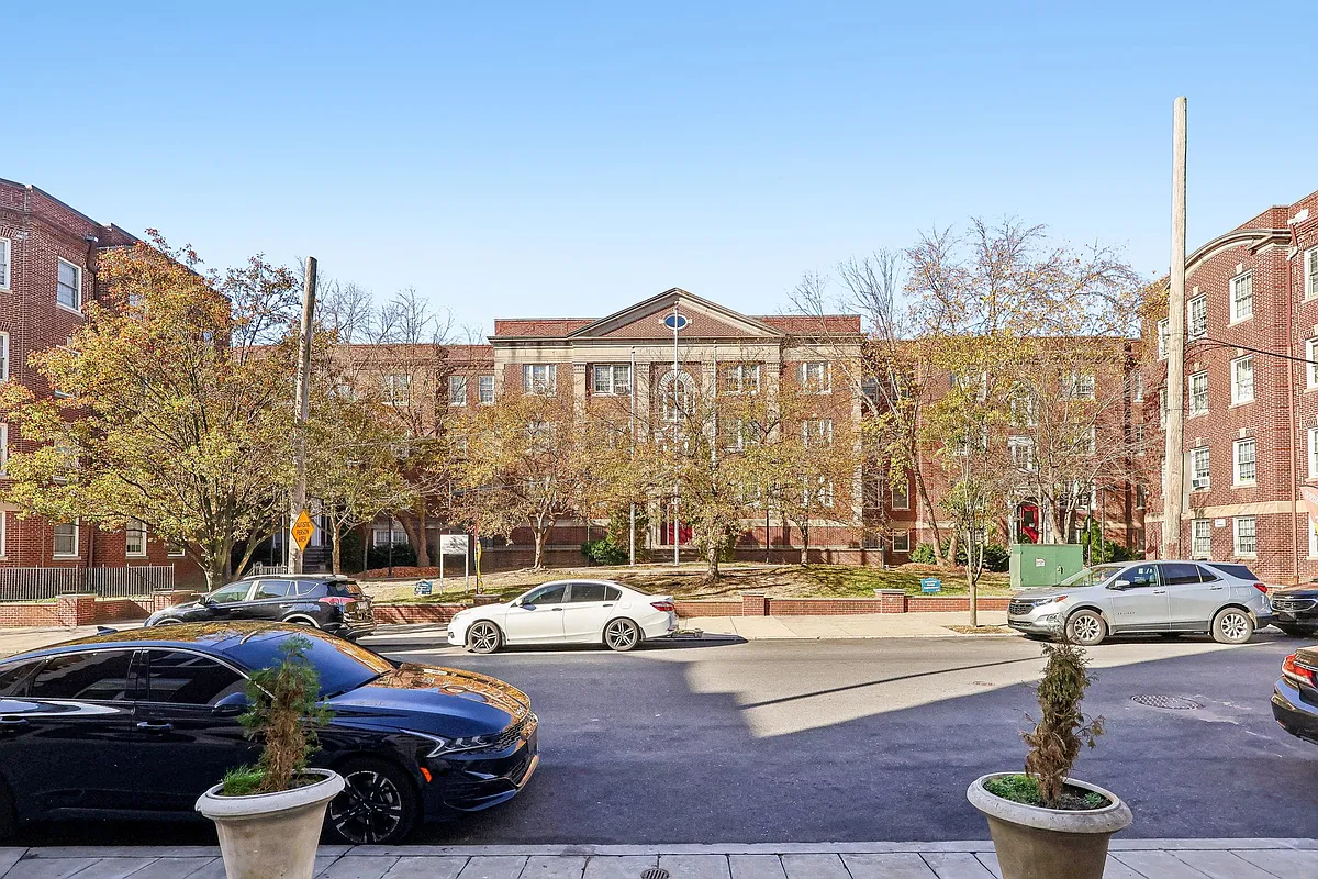 Building Photo - The Willows at Walnut Hill