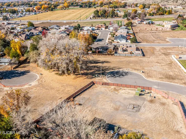 1062 Valley View Dr, Bloomfield, NM 87413