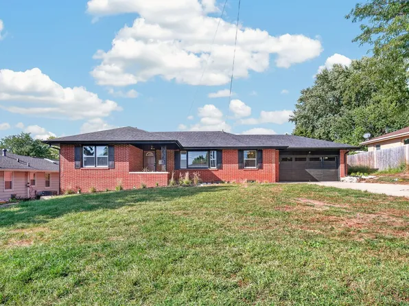 7037 Wilshire Blvd, Windsor Heights, IA 50324