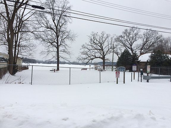 Park-Boat Launch