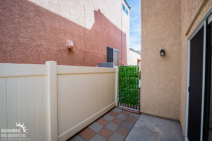 7769 Hampton Willows Ln — Photo 14
