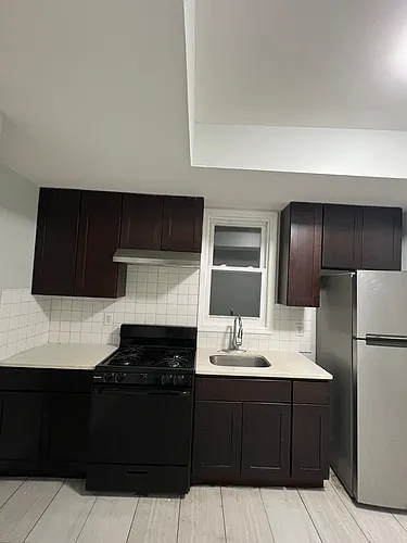325 Roseville Ave Photo 1