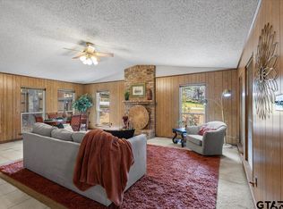 207 Grass Knoll Dr, Hideaway, TX 75771
