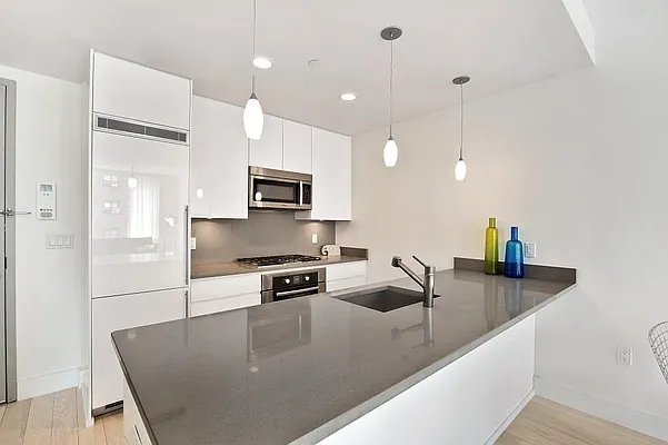 Rented by Keller Williams NYC | media 48