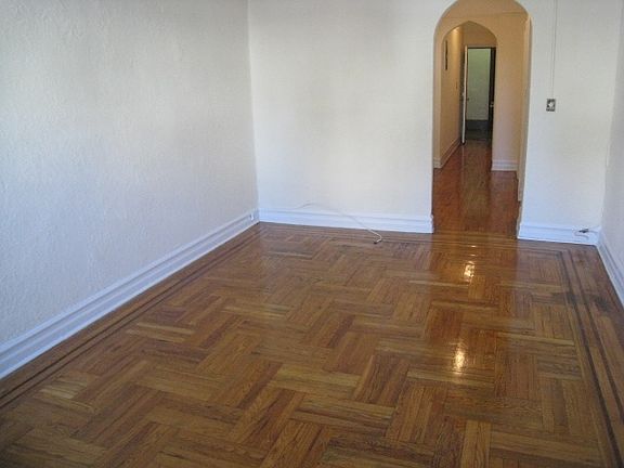3rd image of 8760 113th St APT 3F