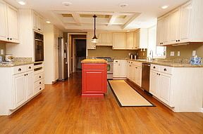 2nd image of 103 White Oak Dr