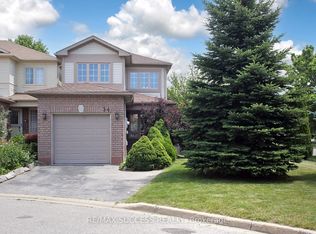 34 Greengrove Way, Whitby, ON L1R2N4