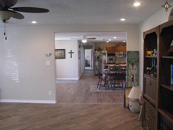 4th image of 2521 N Crown Cir