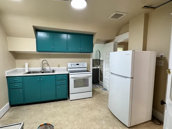 (undisclosed Address), Racine, WI 53404