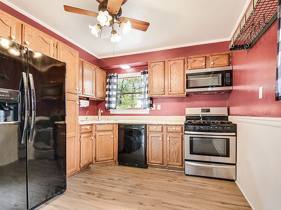 4th image of 419 S Orchard Dr