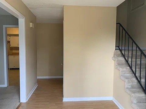 5th image of 11913 Berwick Ln