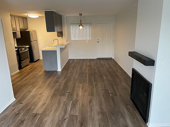 4th image of 311 E Cedar Ave #104