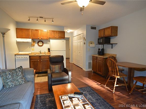 2nd image of 159 Southwood Shores Pl #3C