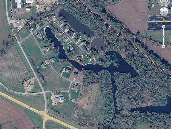 4th image of 2813 Scenic Lake Dr
