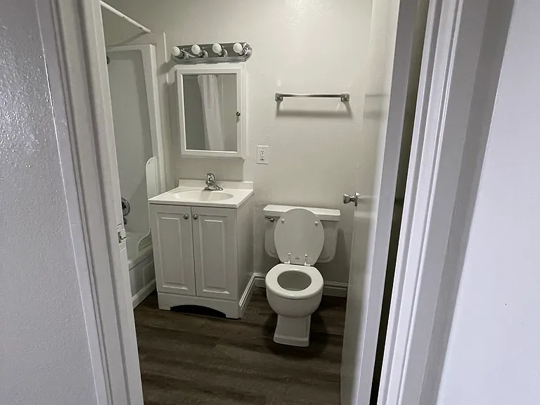 Sunset Ridge Apartments — Photo 14