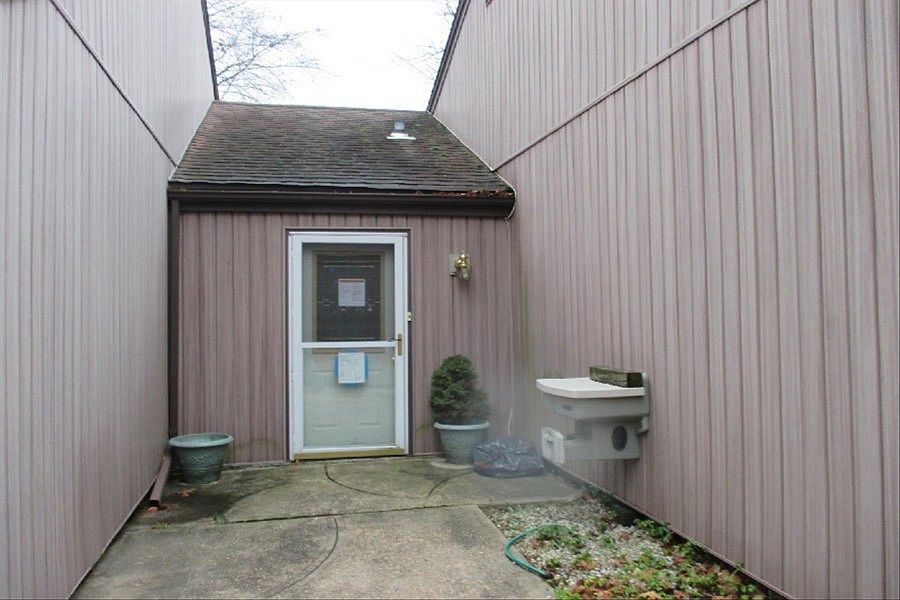 204 Strathmore Gate Dr, Stony Brook, NY 11790 Zillow