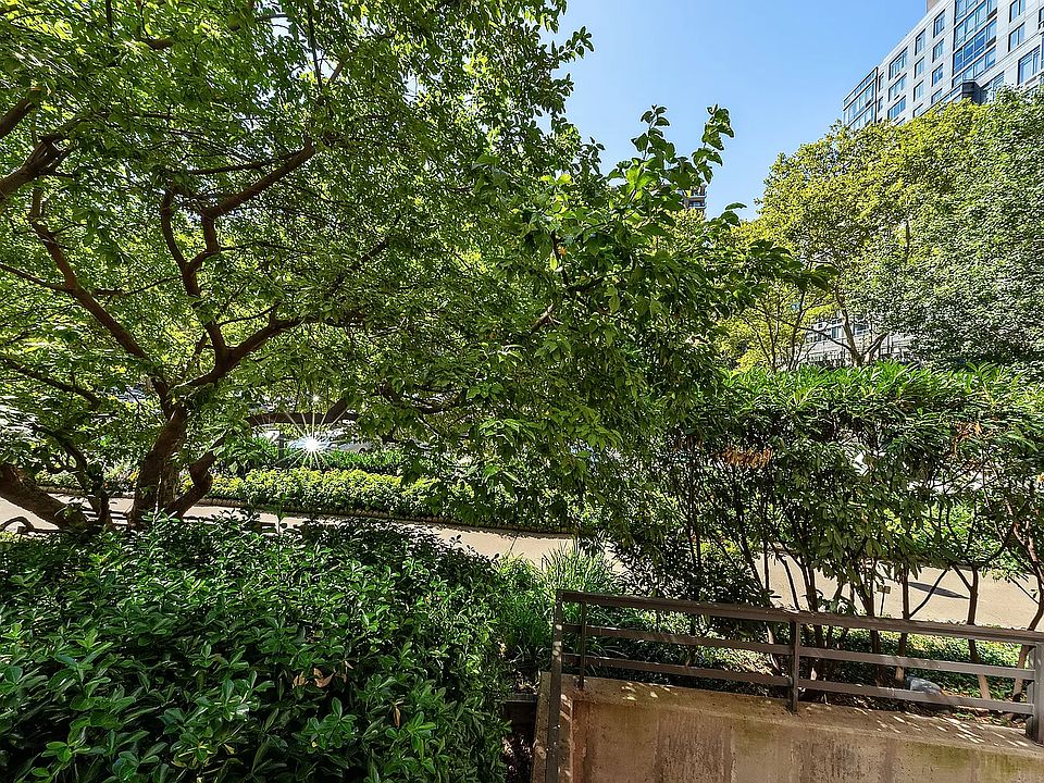 1st image of 392 Central Park W APT 1C