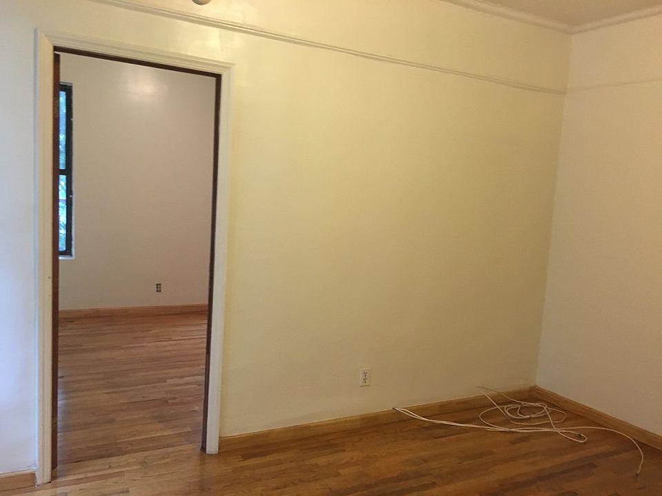 2nd image of 1070 Rogers Ave #2