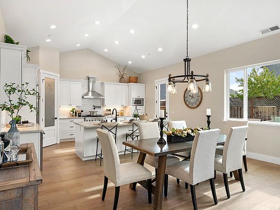 4th image of 4681 Lambert Court