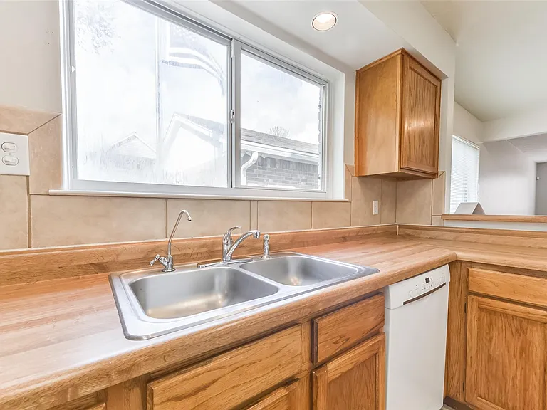 16606 Burlcreek — Photo 18