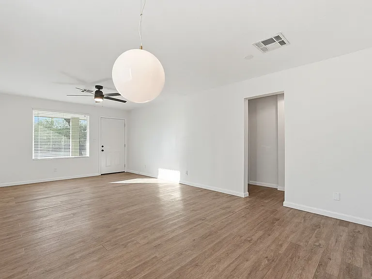1322 W Taylor St — Photo 5