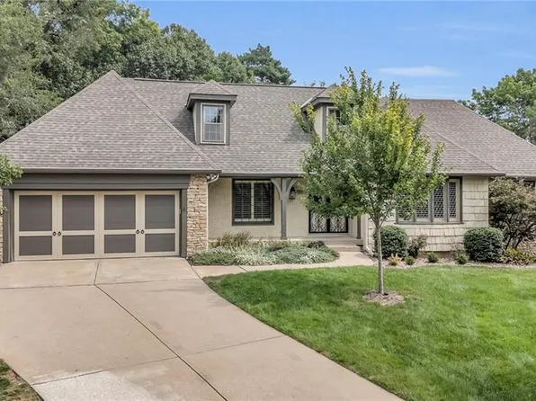 8008 W 102nd Ter, Overland Park, KS 66212