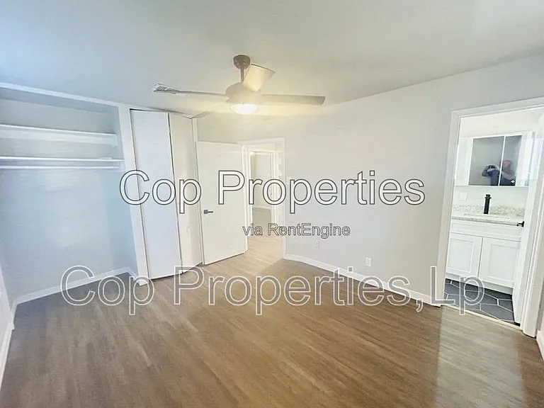 2914 Greenacres St — Photo 11
