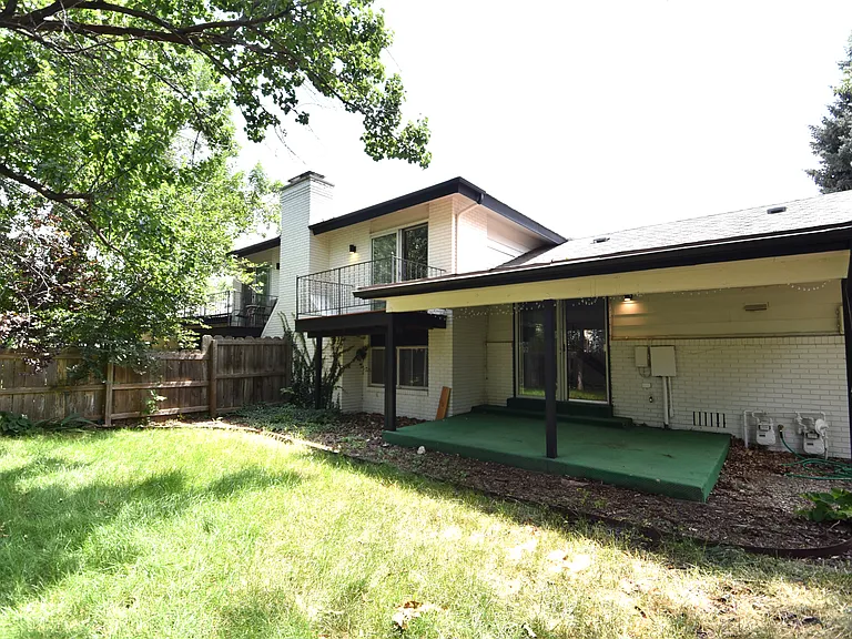 2643 Sherwood Cir — Photo 10