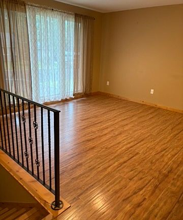 dinning area off kitchen