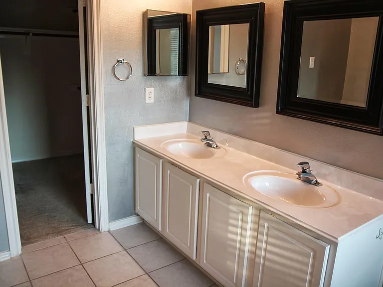 142 N Camellia Grove Cir — Photo 24