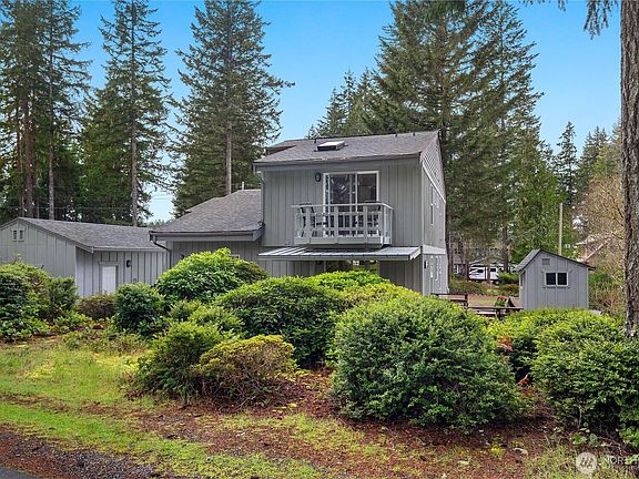 3rd image of 140 E Saint Andrews Drive