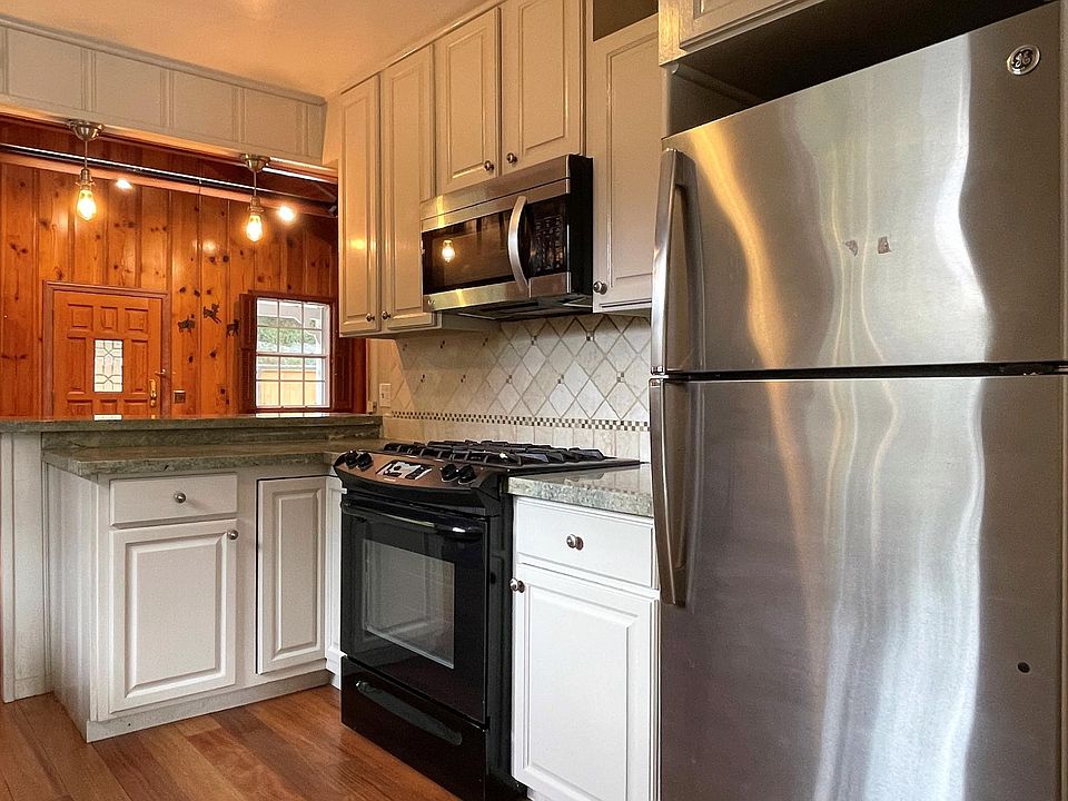 1st image of 386 Marin Ave