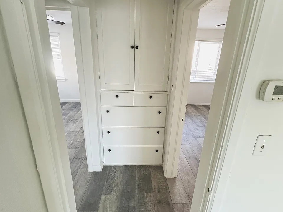 Hallway Cabinet/Drawers