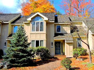 854 Crest Pines Ln, Pocono Pines, PA 18350