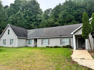 2 River Pointe Ct SW, Lilburn, GA 30047