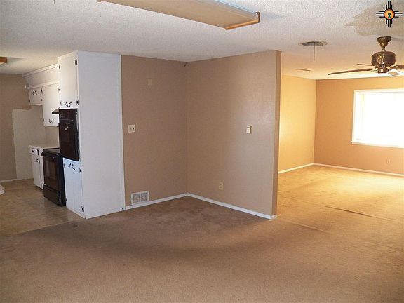 5th image of 3205 Mandell Cir