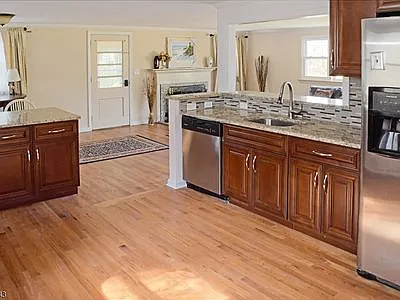 30 Laurelwood Dr — Photo 15