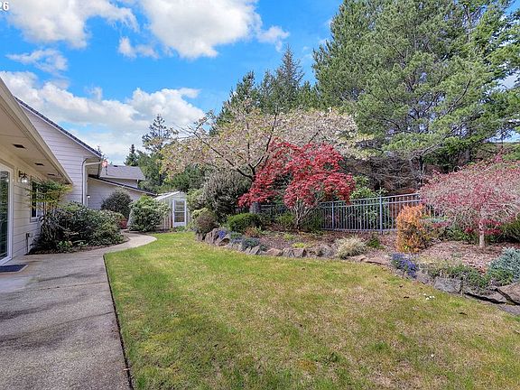 5th image of 2545 Willow Ridge Ct