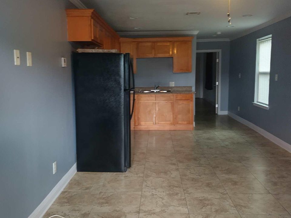 1st image of 2306 Seminole Pl #2308
