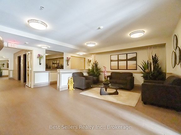 4th image of 60 Mendelssohn St #220