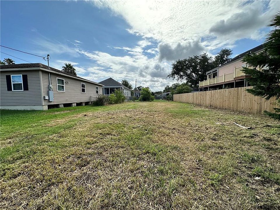 1st image of 6017 Warrington Dr