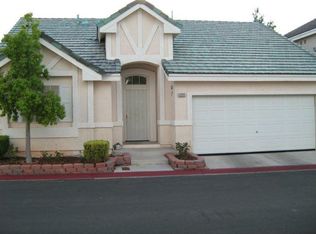 5233 Green Forest Way, Las Vegas, NV 89118