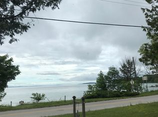 3015 Omena Point Rd, Omena, MI 49670