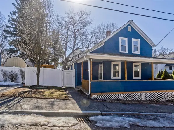 7 Dale St, Ware, MA 01082