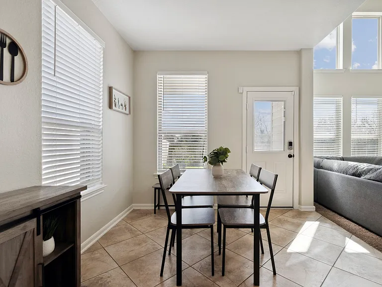 5907 Wrest Point Ct — Photo 12